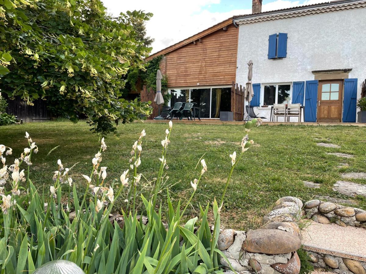 Les De L'aiguete Hauterives